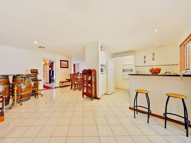 62 Swallow Crescent, Parafield Gardens SA 5107