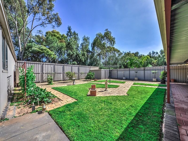 62 Swallow Crescent, Parafield Gardens SA 5107