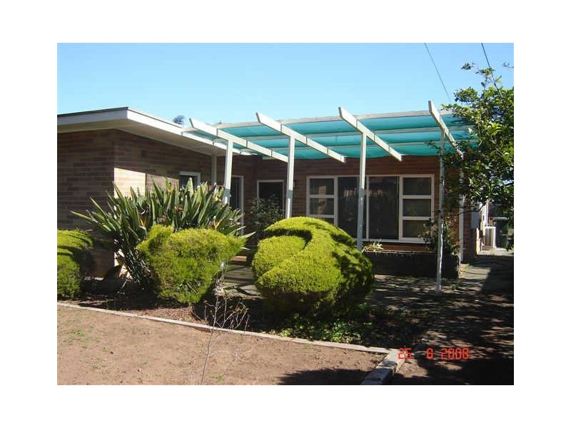 11 Saxon Street, Pooraka SA 5095