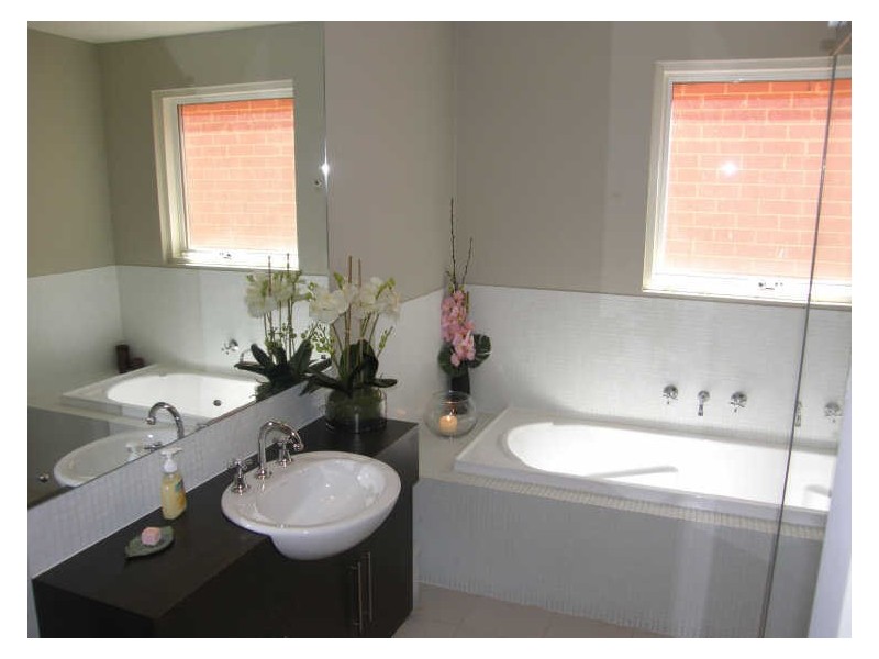 10 Wharfdale Lane, Mawson Lakes SA 5095