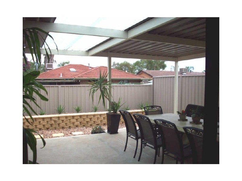 8 Carmine Court, Parafield Gardens SA 5107