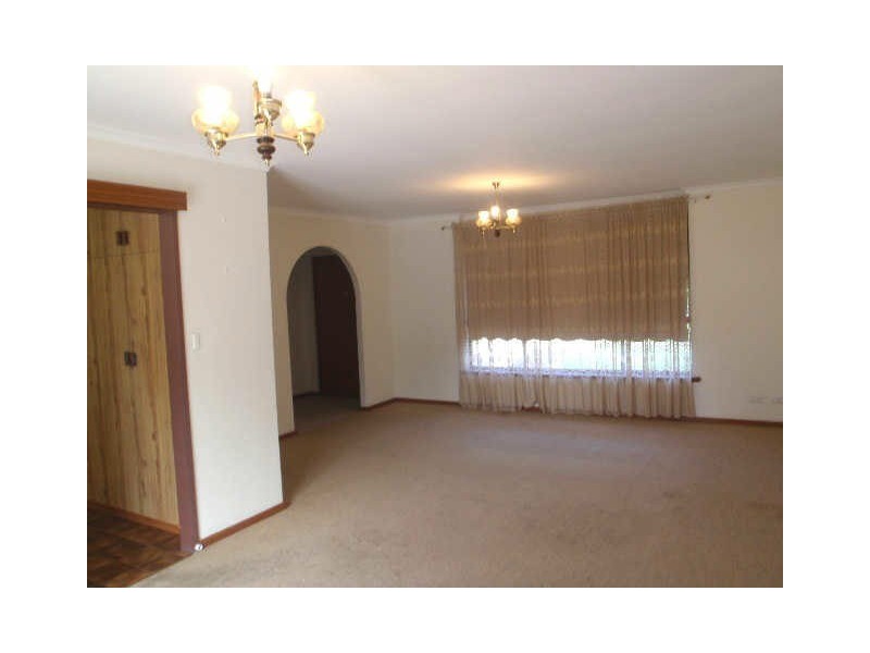 25 Camelot Drive, Paralowie SA 5108