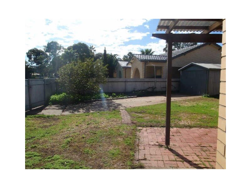 25 Camelot Drive, Paralowie SA 5108