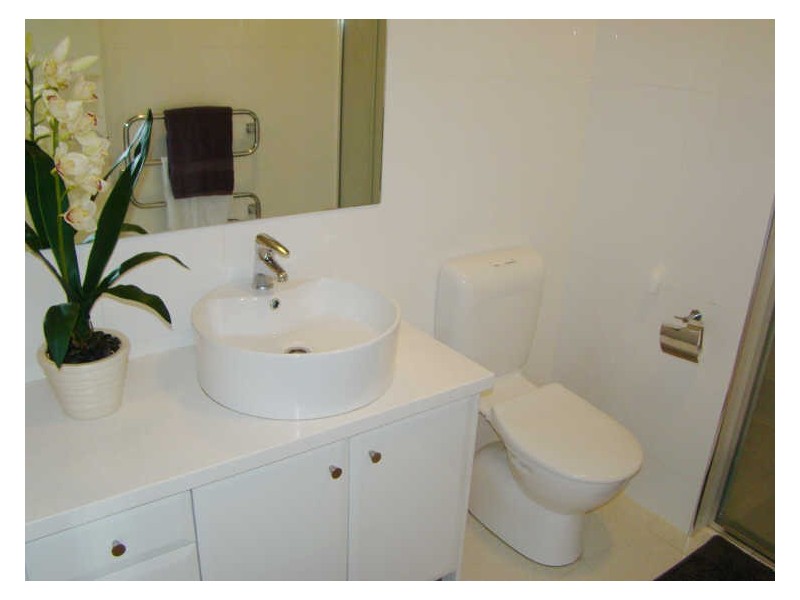 6 Azores Court, Mawson Lakes SA 5095