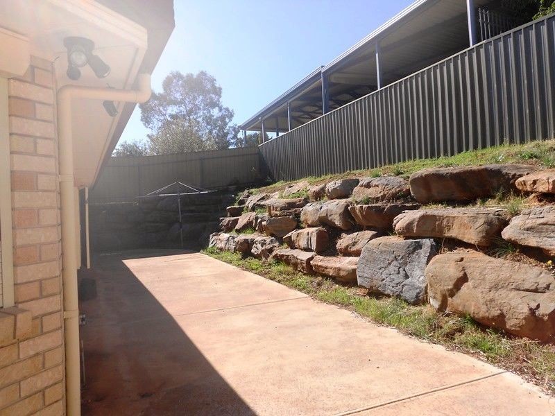 90 Highfield Drive, Hillbank SA 5112