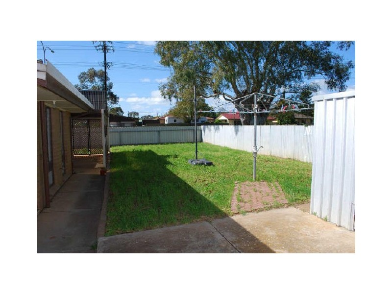 2 Elias Street, Para Hills West SA 5096