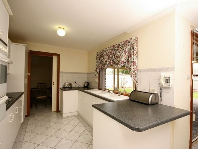 46 Falcon Drive, Parafield Gardens SA 5107