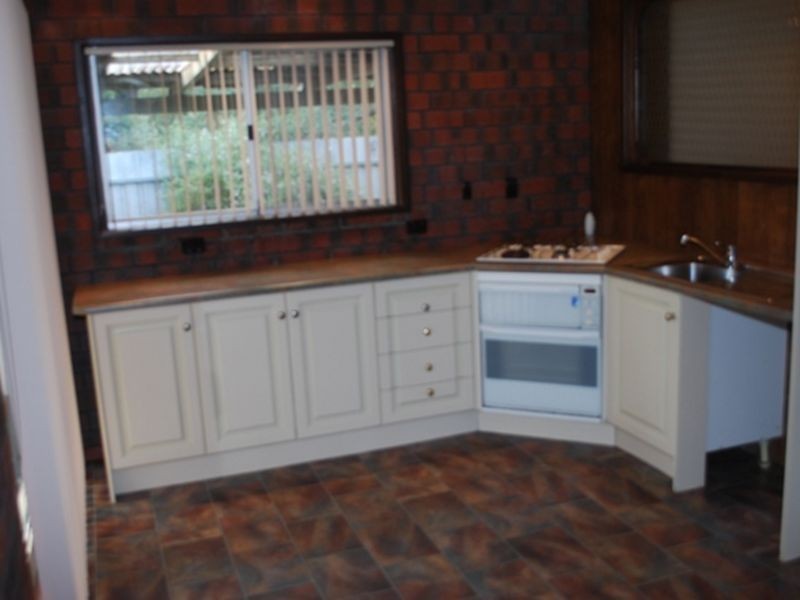 1 Barton Crescent, Burton SA 5110