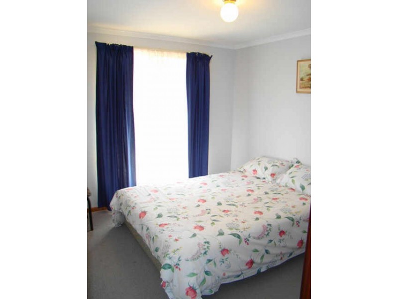 25 Wachtel Crescent, Burton SA 5110