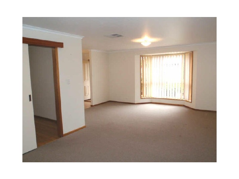 3 Sandalwood Court, Salisbury Heights SA 5109