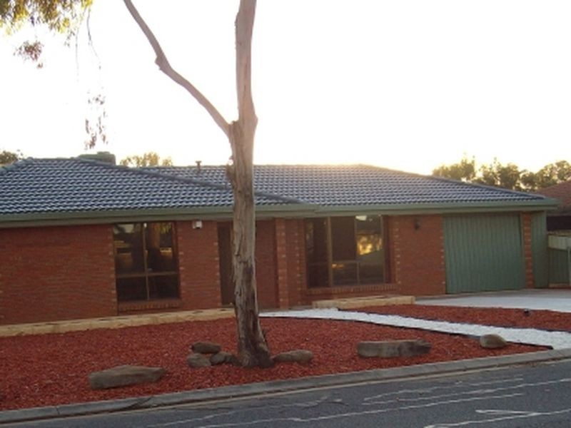 12 Boyara Crescent, Paralowie SA 5108