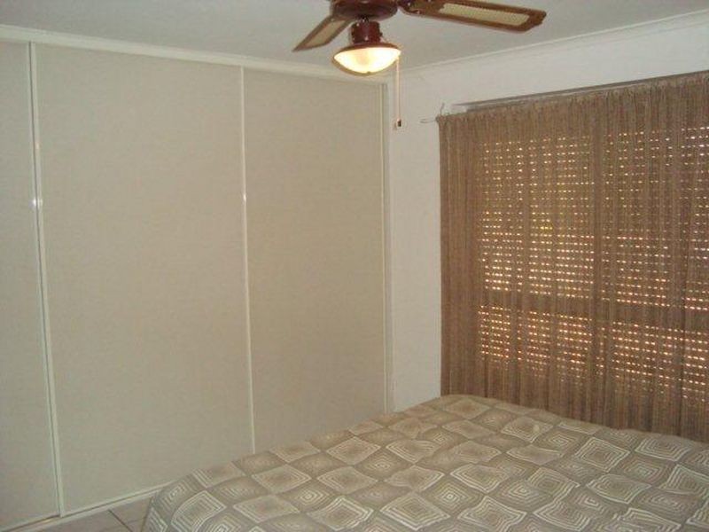 1 Carsten Crescent, Burton SA 5110