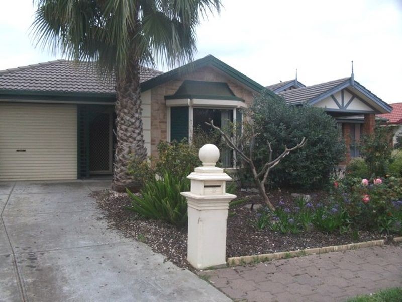 11 Crown Crescent, Paralowie SA 5108