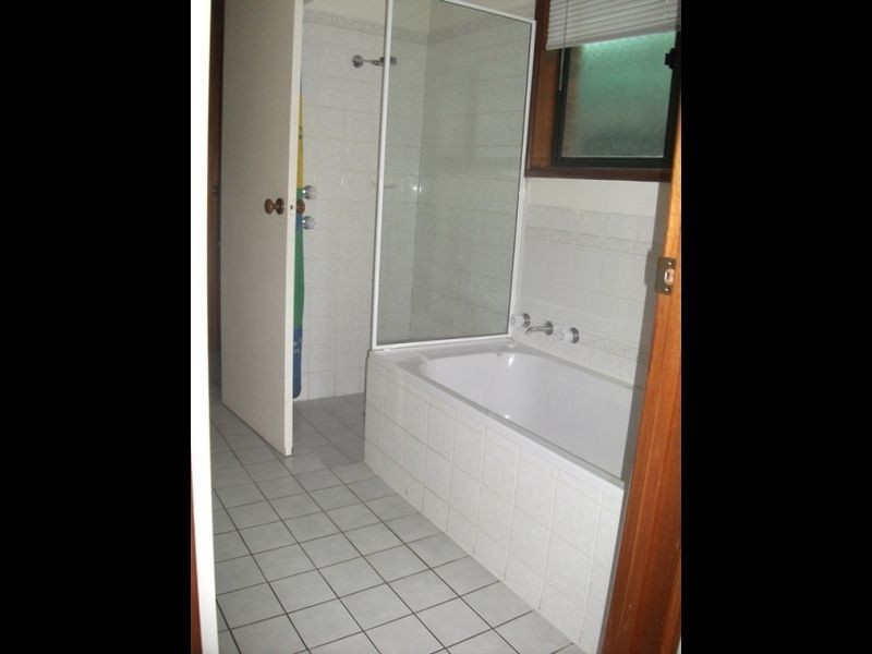 11 Crown Crescent, Paralowie SA 5108