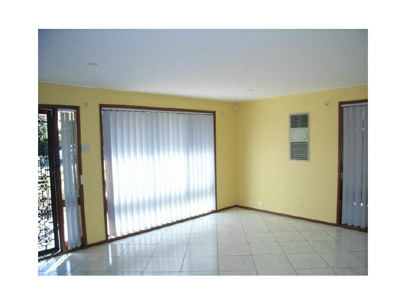 18 Hampton Court, Salisbury East SA 5109