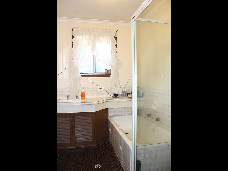 2 Inglebrae Crescent, Salisbury Park SA 5109