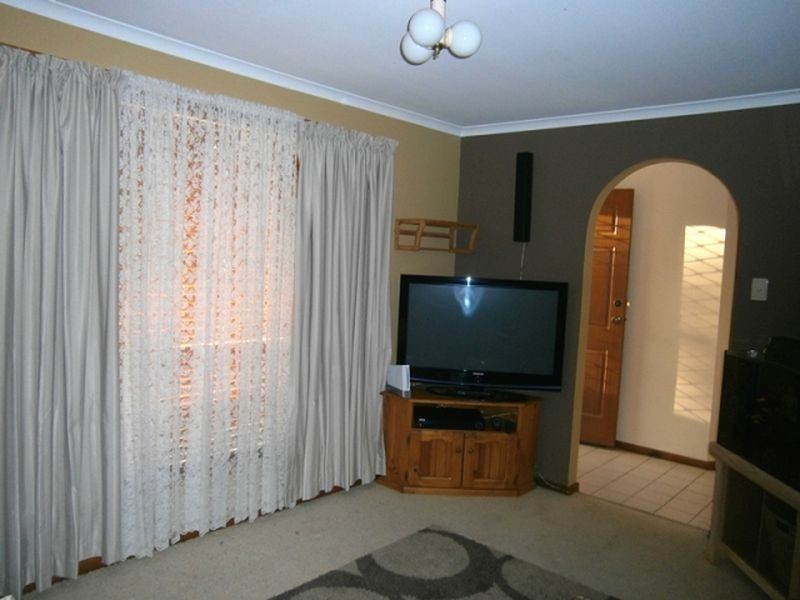 25 Rosemary Avenue, Parafield Gardens SA 5107