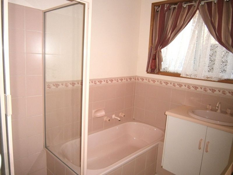 25 Rosemary Avenue, Parafield Gardens SA 5107