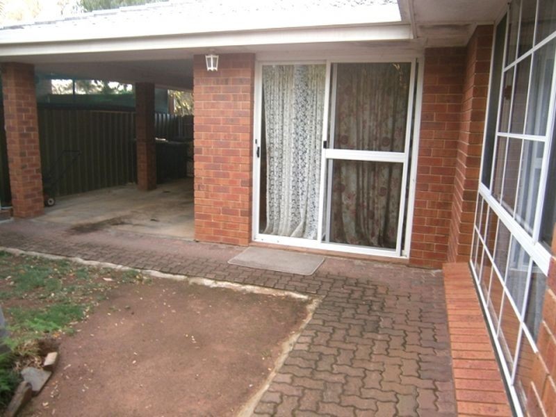 25 Rosemary Avenue, Parafield Gardens SA 5107