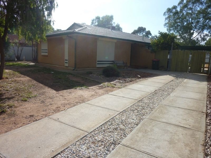 27 Pemberley Ave, Salisbury Heights SA 5109