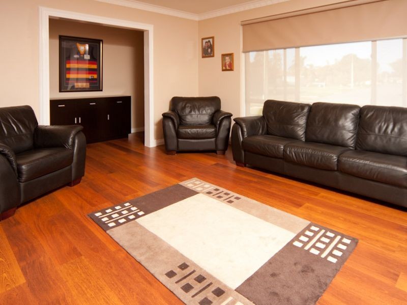 5 Lincoln Avenue, Parafield Gardens SA 5107