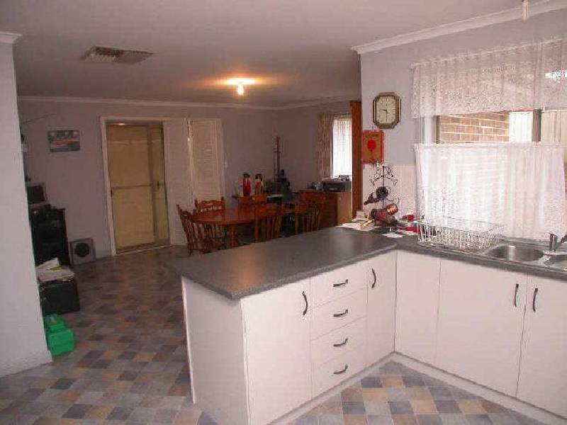 16 Parkway Circuit, Parafield Gardens SA 5107