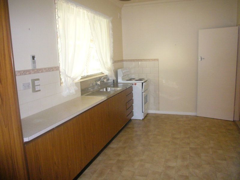 22 Winklebury Road, Elizabeth Vale SA 5112