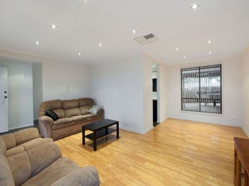 15 Kosmina Avenue, Hillbank SA 5112