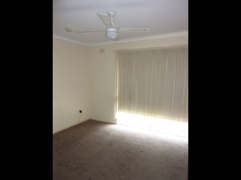11 Landy Avenue, Gulfview Heights SA 5096