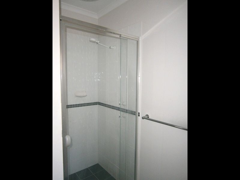 8 Wattlebird Drive, Burton SA 5110