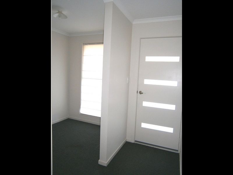 8 Wattlebird Drive, Burton SA 5110