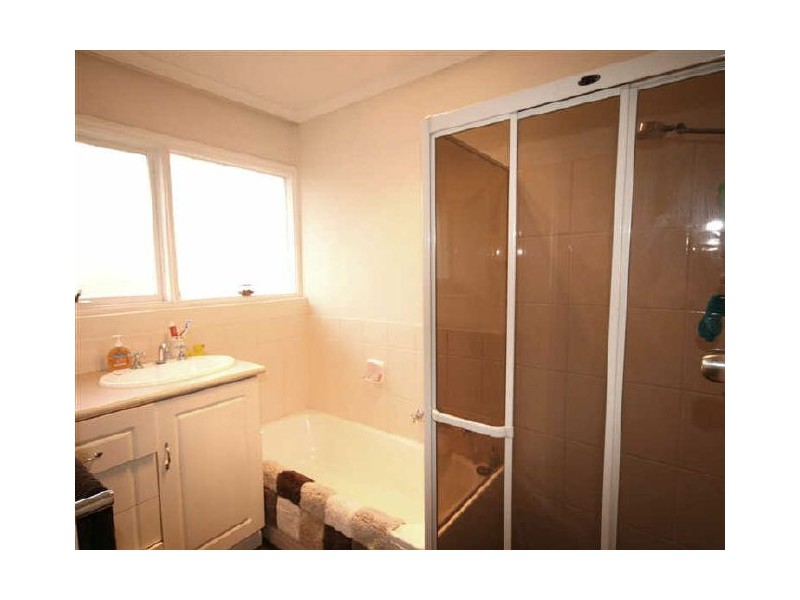 13 Trueman Avenue, Salisbury East SA 5109