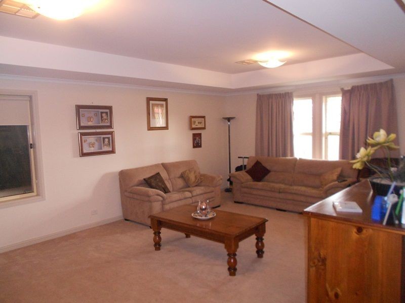 15 Eton Drive, Andrews Farm SA 5114