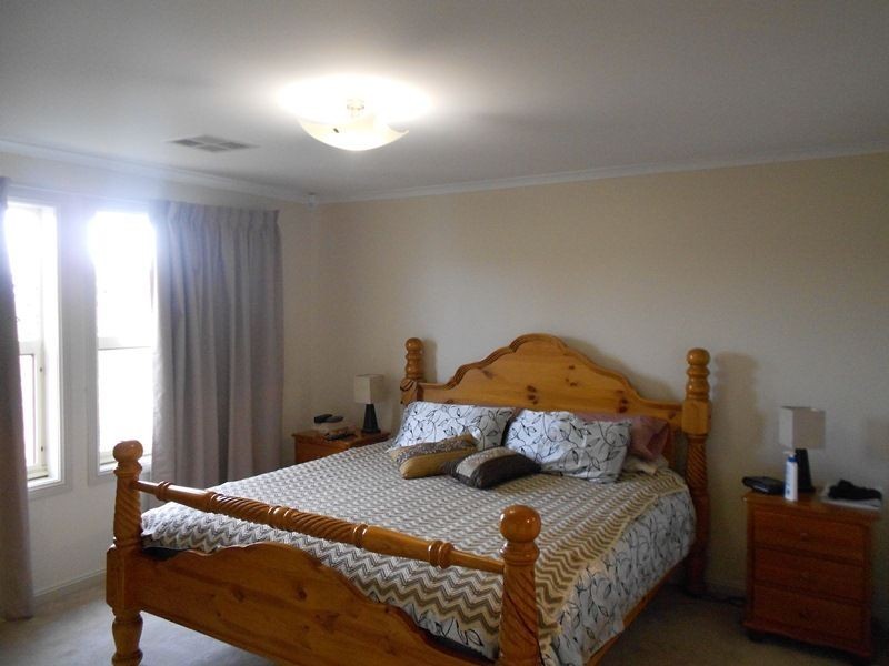 15 Eton Drive, Andrews Farm SA 5114