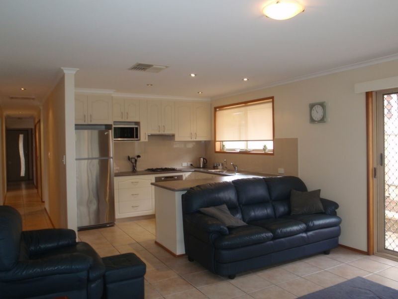 17 Brisbane Drive, Salisbury Heights SA 5109