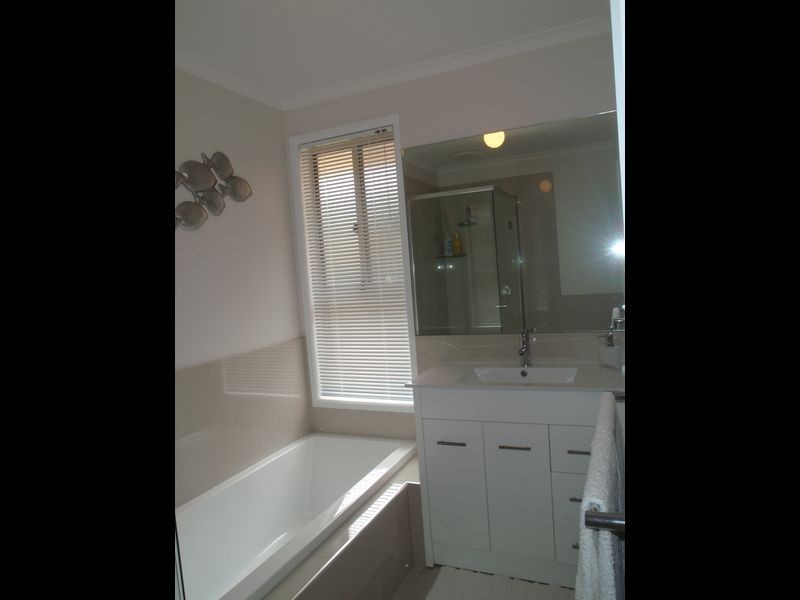 17 Brisbane Drive, Salisbury Heights SA 5109