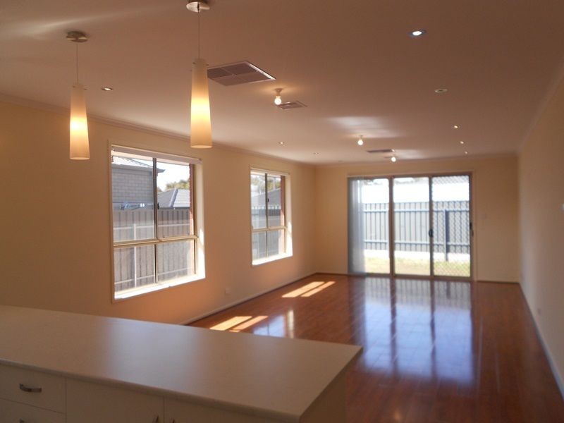 27 Julian Court, Paralowie SA 5108