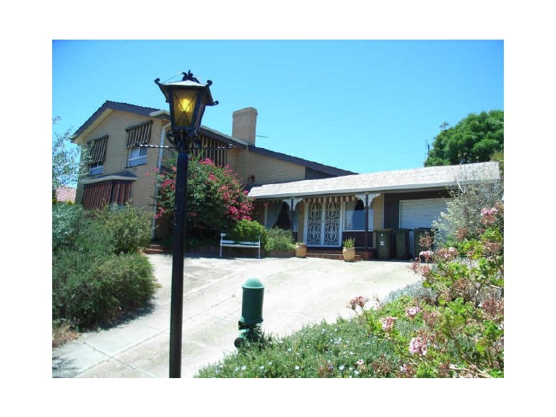 20 Allen Drive, Para Hills SA 5096