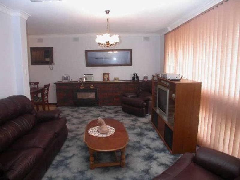 17 Wicklow Street, Salisbury Downs SA 5108