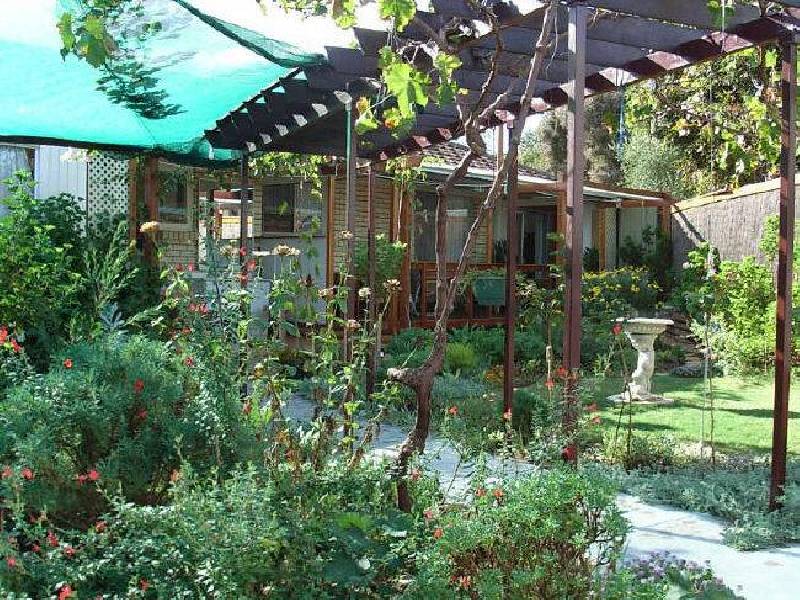15 Gondola Grove, Para Hills SA 5096