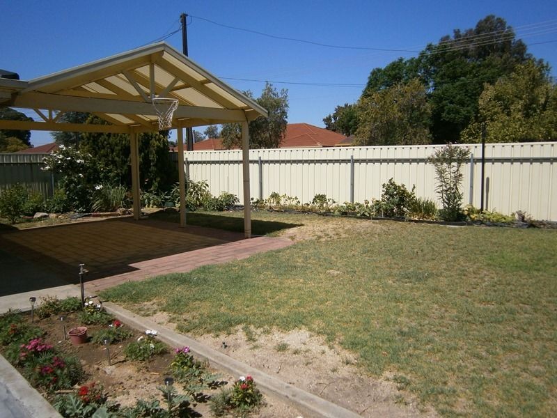 7 Paramount Road, Salisbury Downs SA 5108