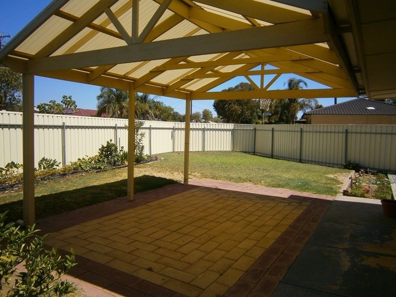 7 Paramount Road, Salisbury Downs SA 5108