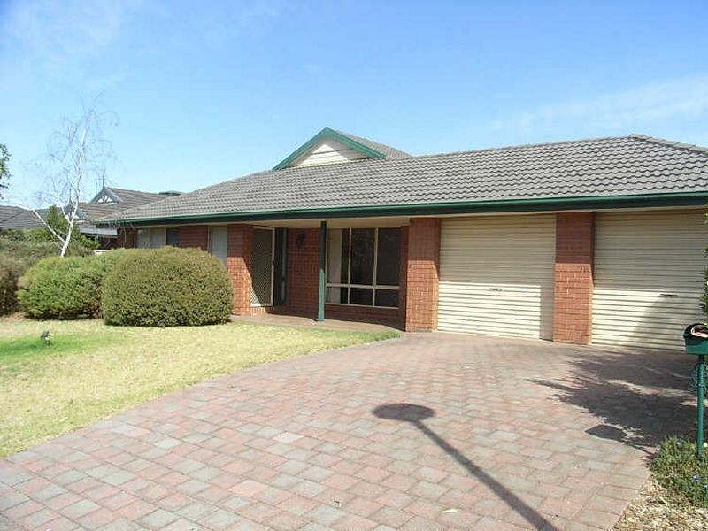 8 Holmeswood Court, Para Hills West SA 5096