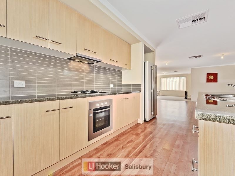 24 Queen Street, Paralowie SA 5108