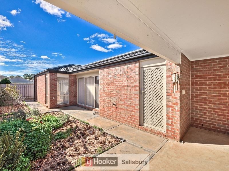 24 Queen Street, Paralowie SA 5108