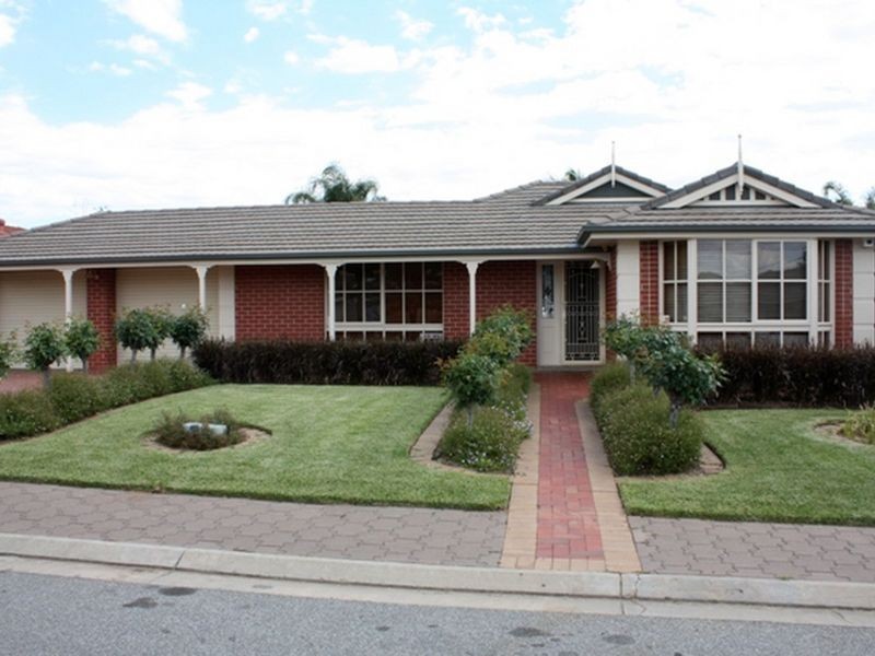16 Tobruk Drive, Salisbury Heights SA 5109