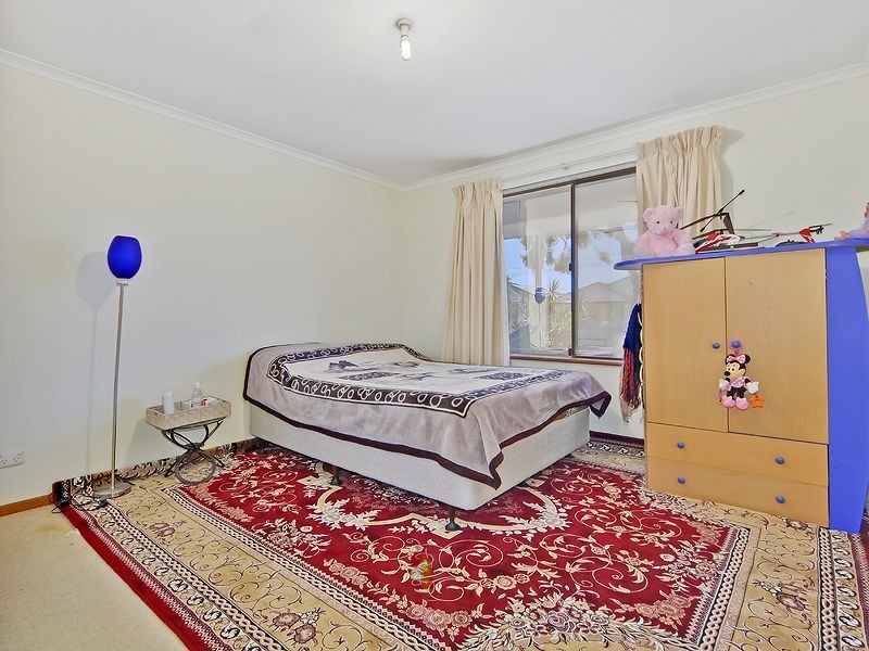 22b Paramount Ave, Salisbury Downs SA 5108