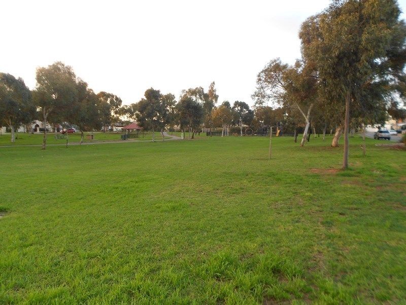 2 Tabard Ave, Brompton SA 5007