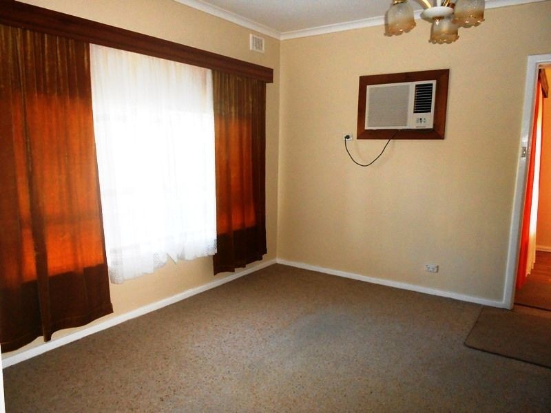 16 Douglas Road, Salisbury East SA 5109