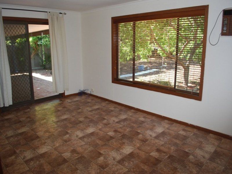 17 Shakespeare Way, Para Hills SA 5096